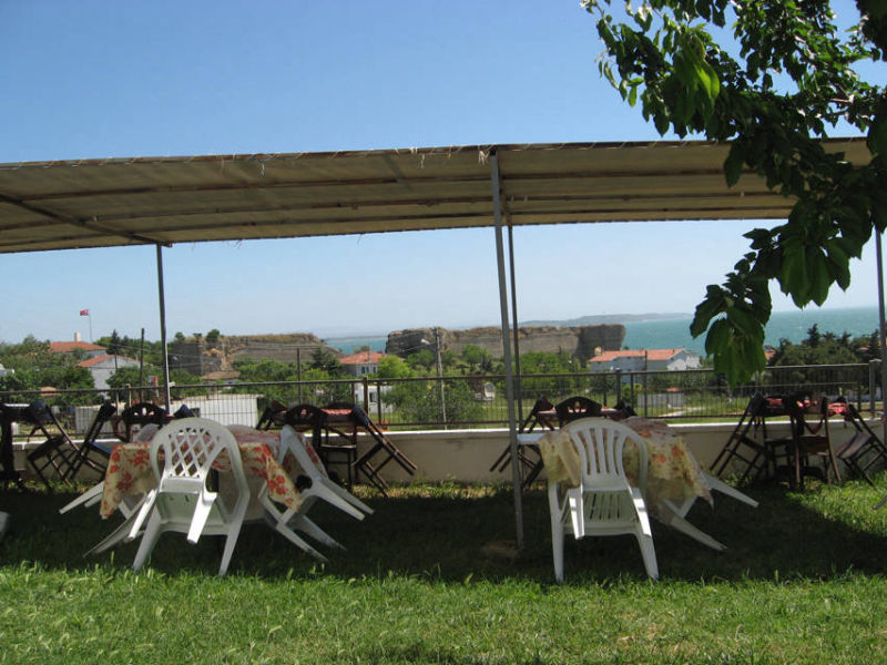 Seddülbahir Pansiyon Konaklama Terasımız